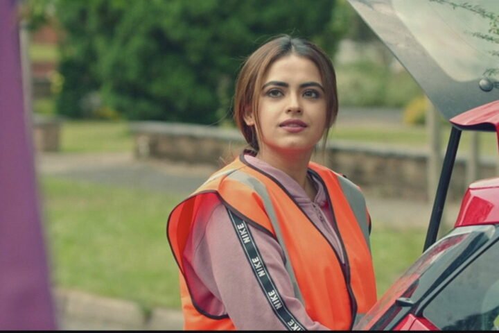 Chal Mera Putt still 1